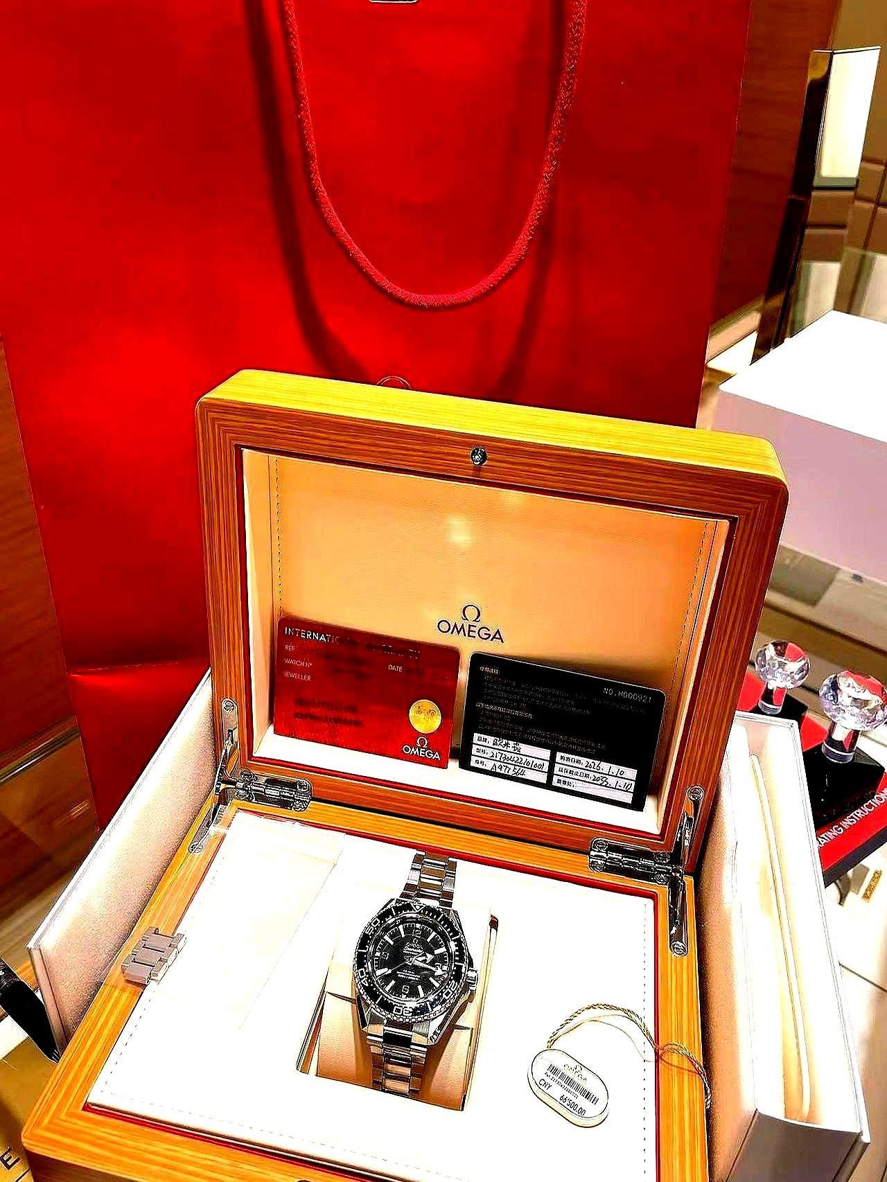 3万买潜水表，别硬冲绿水鬼！去年绿水鬼二手还飙到19万，今天10万就能收，