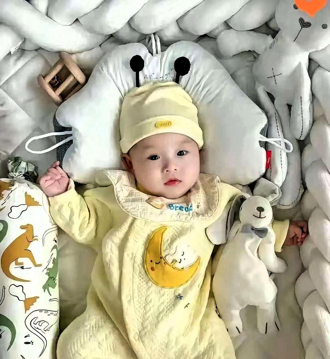 怀孕8个月痛失丈夫！父母逼她引产，公婆却主动放手：孩子去留全凭你女子怀孕五个