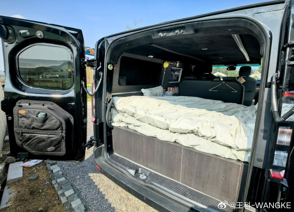 远程超级VAN自改露营车，这个可以！