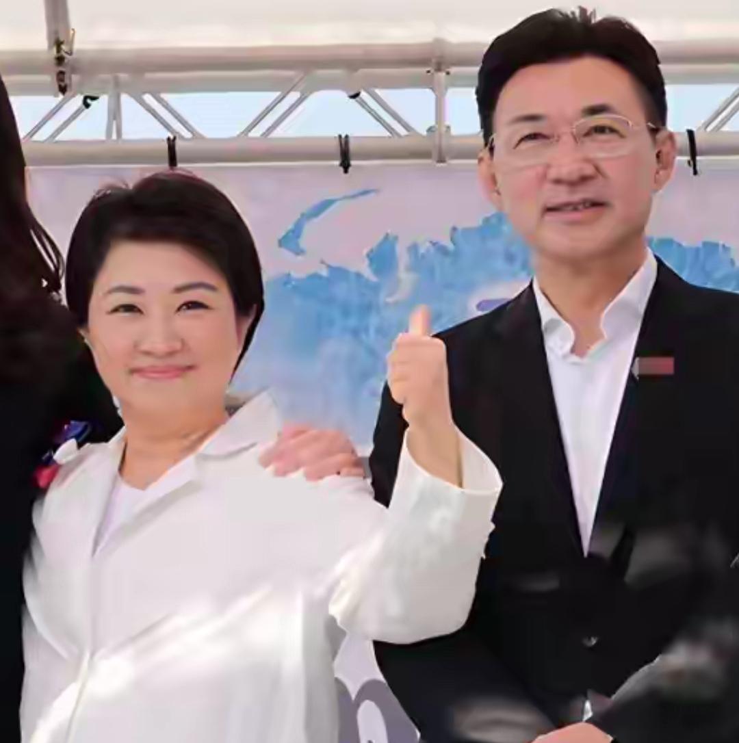 蓝营国民党的台中市候选人提名之争拖到现在，最后初选胜出的应该还是江启臣，这两天江