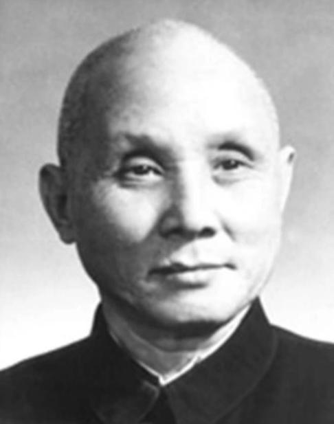 新四军政治部主任，建国后做了十年副总理，长期主管农业，两次被主席点名批评，批评为