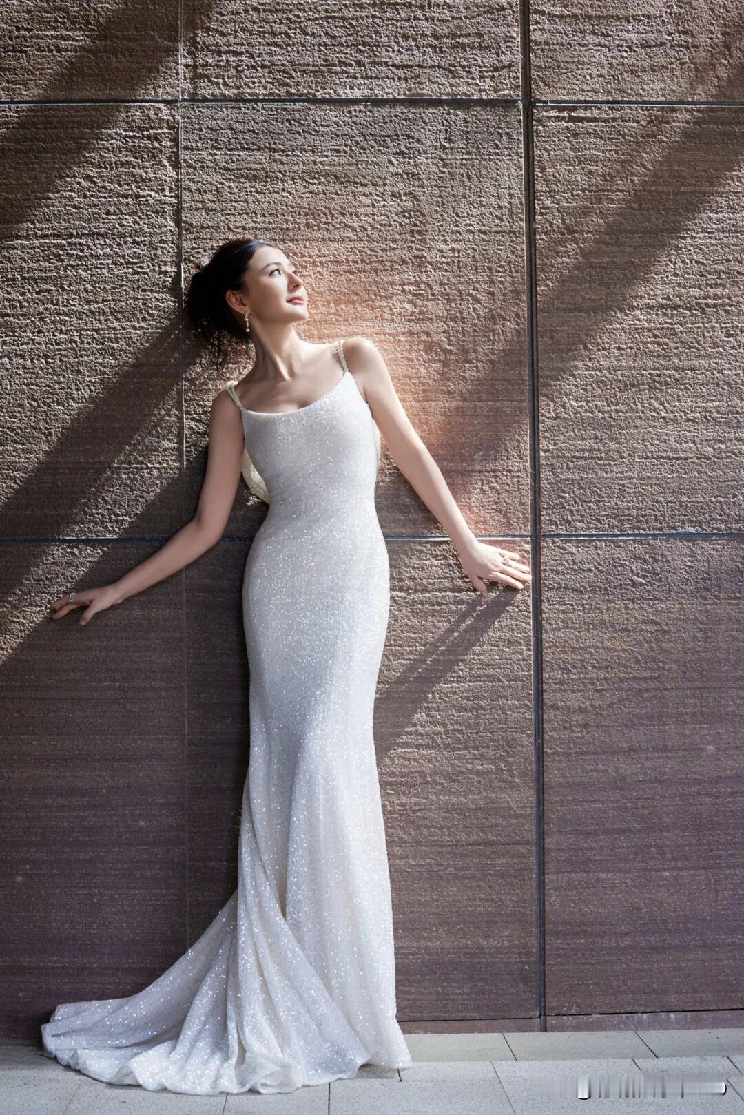 魅力女神热依扎