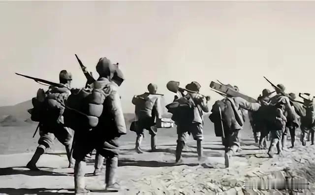 1947年，一名解放军师长，大腿根部受伤住院，这时，一19岁女护士来到他的病房，