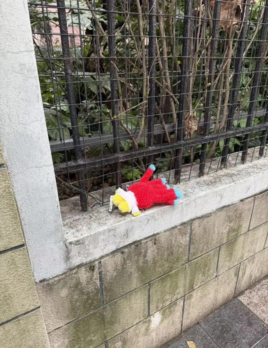 紧急插播一条寻妈广播📣：这位六毛小朋友的家长您好，您的孩子正在找您，请尽快