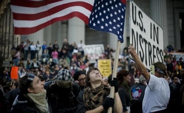 基本上撕破脸了？美国开始清除我们在美洲的影响力。美国战略收缩回美洲的时间比预期的