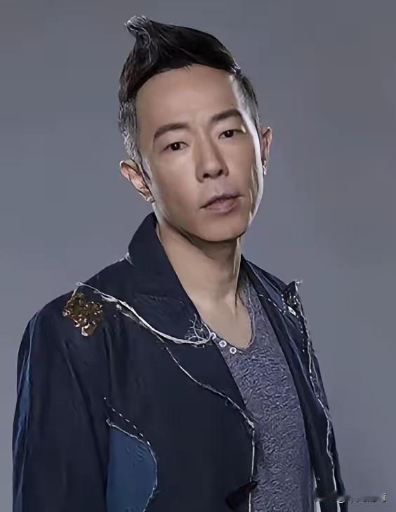 62岁黄贯中，悲痛转发悼念！9月4日深夜，歌手黄贯中在微博转发相关悼念动态，配