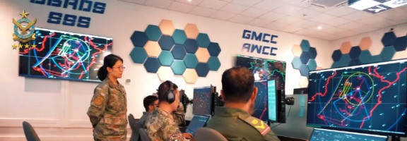 巴铁空军咋变强的？一张照片揭秘！你们绝对想不到，巴基斯坦