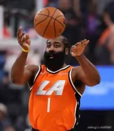 快船做错2件事，现在估计肠子都悔青了:一、去年交易截止日的操作堪称快船的“致