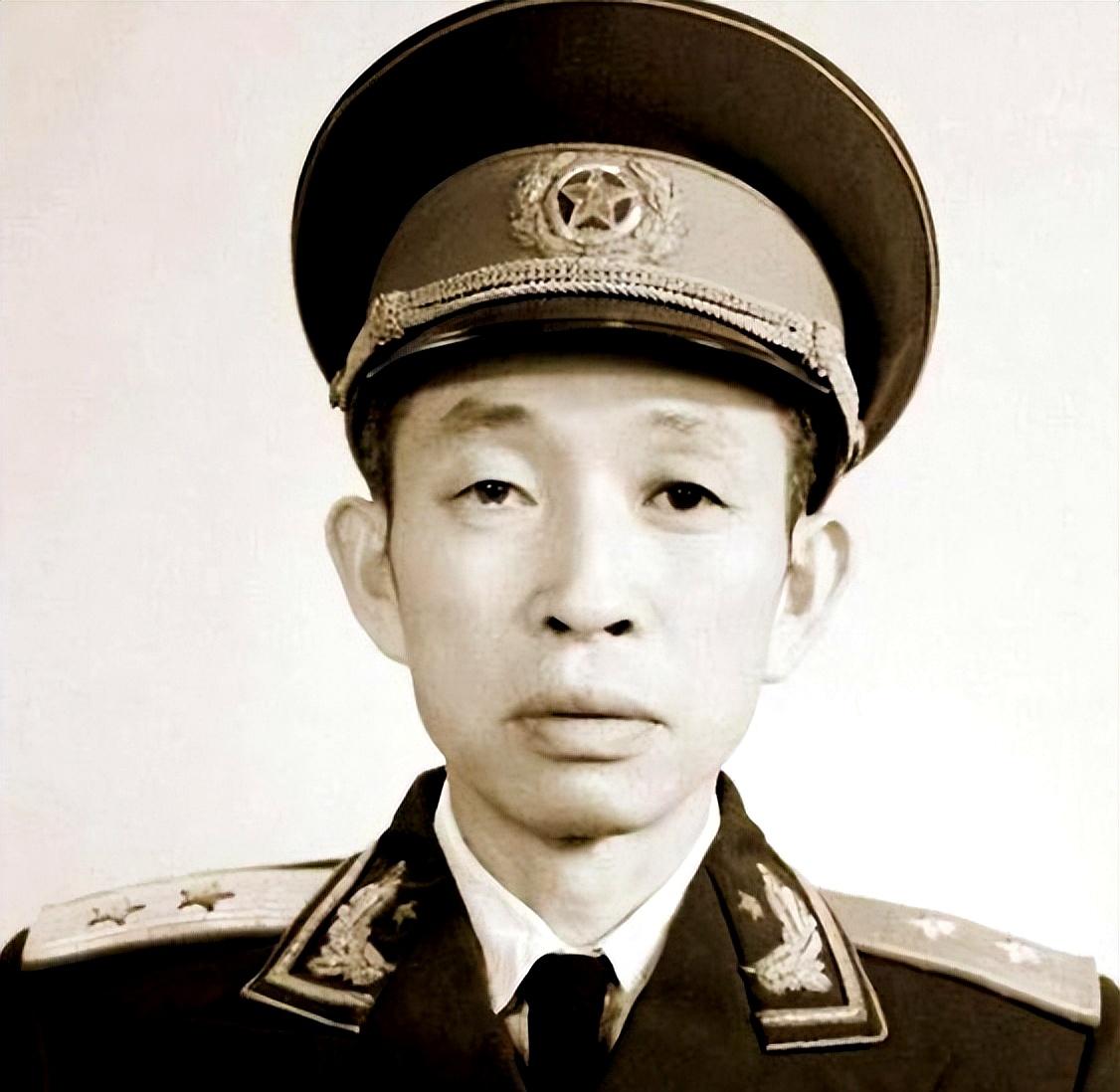 他打了上甘岭战役，却不肯指挥对越作战：我跟王必成是一样的情况。很多网友都觉得，