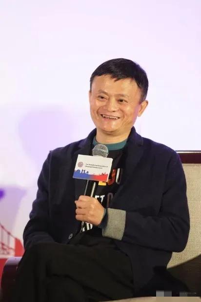 2013年，马云斥资3600万元，将双色球一整天的所有彩票组合，全部买下并赠予淘