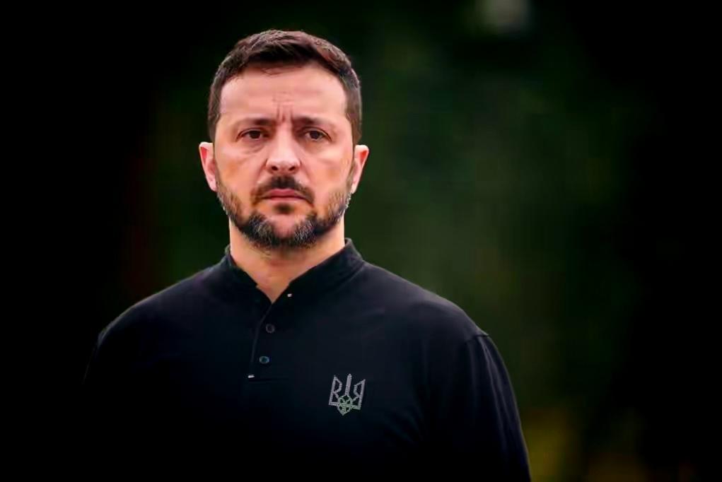 泽连斯基19日晚上在网上说了点新情况。他听美国那边传来的风声，感觉跟俄罗斯摊开来