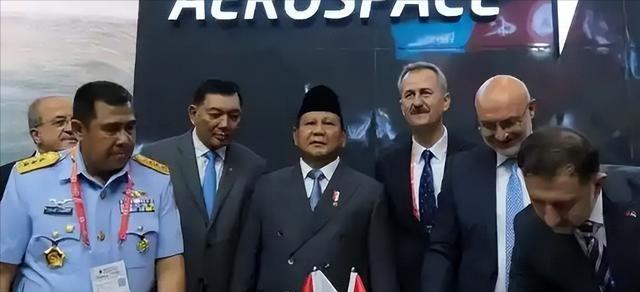 印度打巴基斯坦是真想打,土耳其想偷歼35技术是真想偷,巴基斯坦想把技术送给土耳其