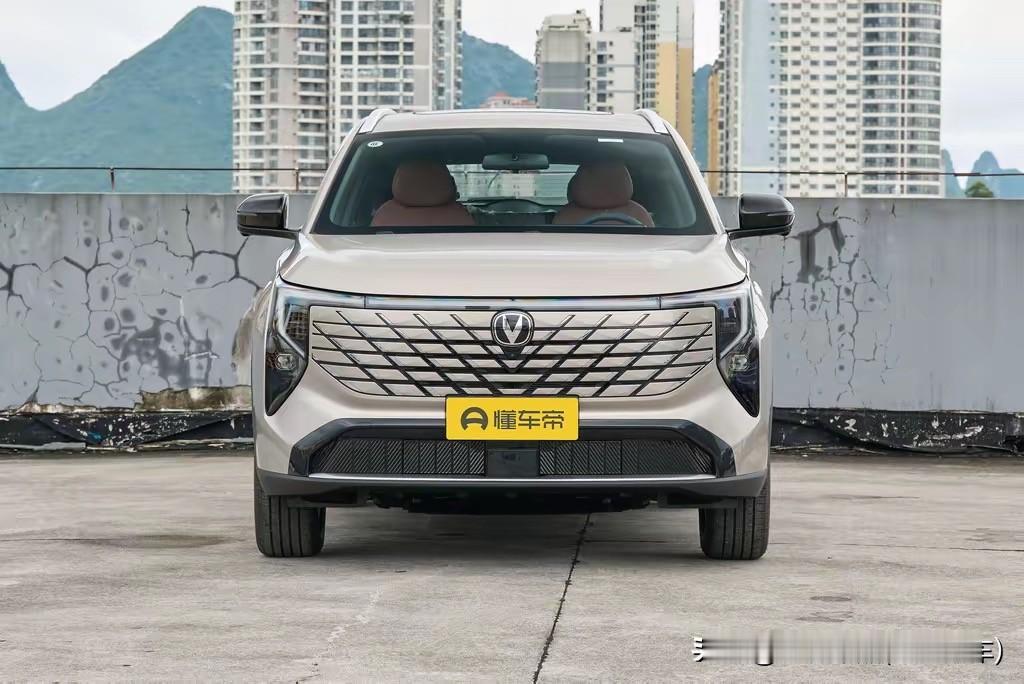 一直盼着哈弗啥时候能在国内推出HEV车型，盼星星盼月亮，结果把长安的HEV车型给