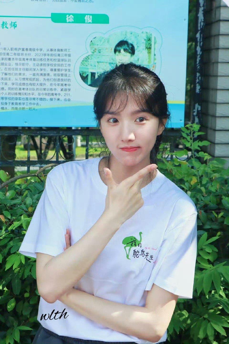苏晓彤终于演校园剧啦好灵动可爱的宝宝🥲🥲终于等到苏晓彤终于演校园剧