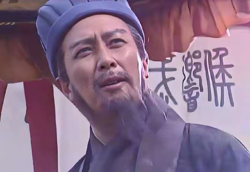 最近在看三国演义一直有一点比较困扰我，诸葛亮在刘备死后为什么不大力发展蜀国经济，广储粮深挖墙，巩固蜀
