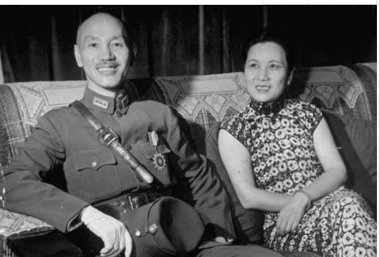 康泽被俘痛斥蒋经国利用他人之手，指责白崇禧见死不救，是内斗牺牲品吗？1948年