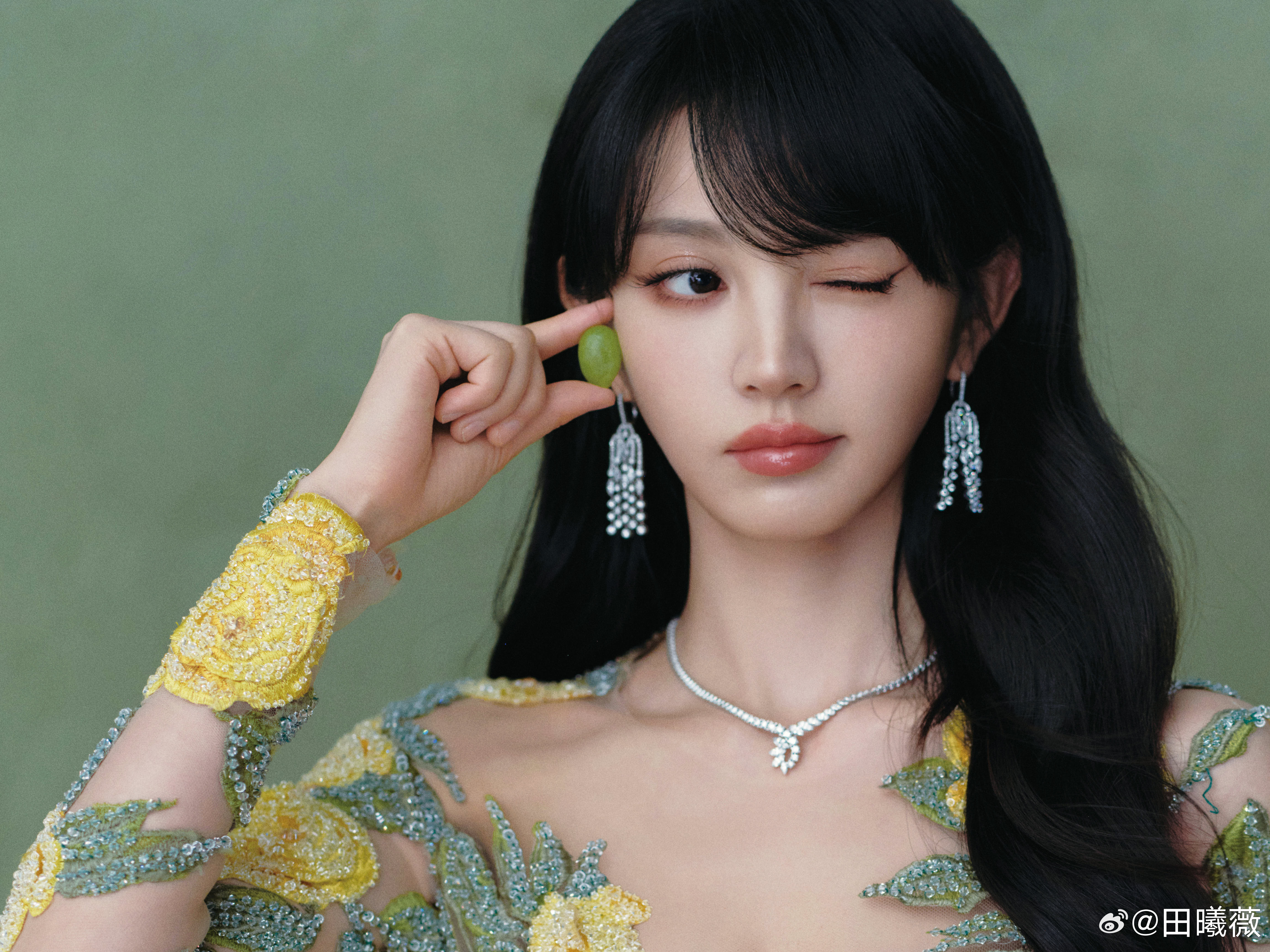 田曦薇不看那里挑战是老婆来的田曦薇妆发​​​
