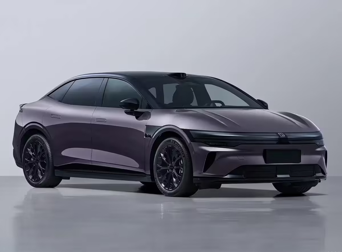 新款极氪007/007GT第二季度上市，基于900V高压架构，007续航最高90