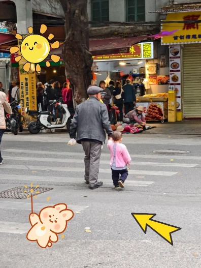 家人们谁懂啊！儿子儿媳离婚甩下2岁娃。俩年轻人都嫌孩子是累赘，最后竟让60多