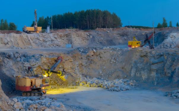 3月18日，中国这边传来一个令特朗普眉头紧皱的消息，据央视新闻报道，中国在四川和