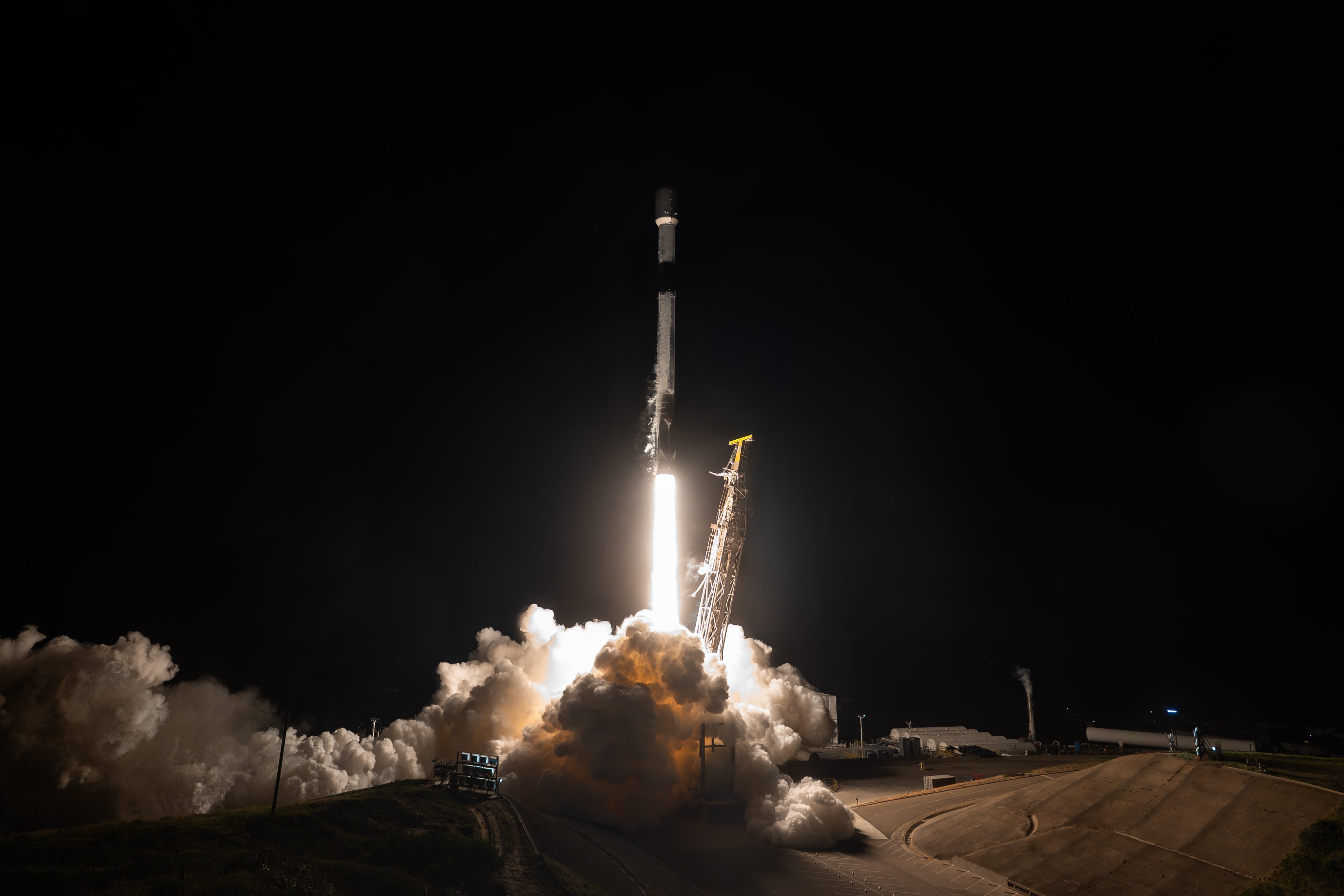 今天19:00，SpaceX在范登堡太空军基地SLC-4E，使用Falcon9