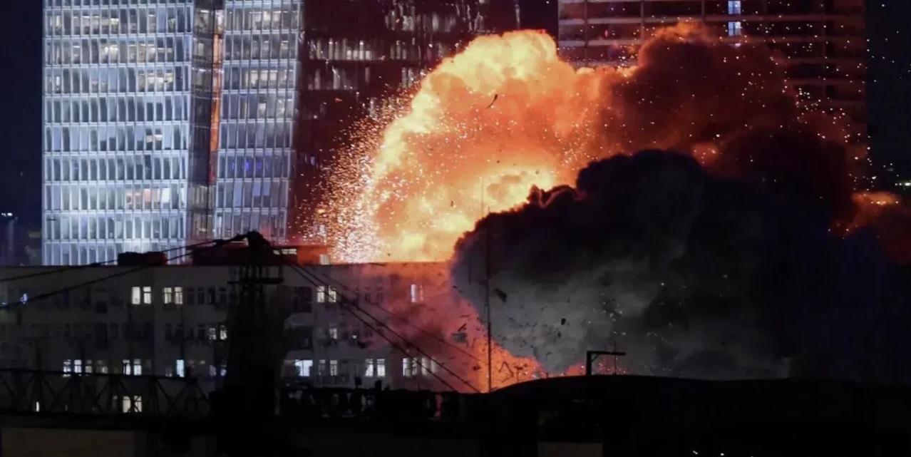美国说了实话，美以打击伊朗真正目的曝光？我们看到，以色列和美国对伊朗打击，都是
