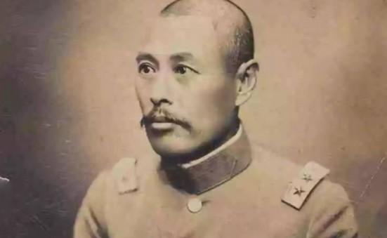 “国仇、私仇你都不报，你老子棺材都要竖起来了！”1932年，吴佩孚大骂张学良，没
