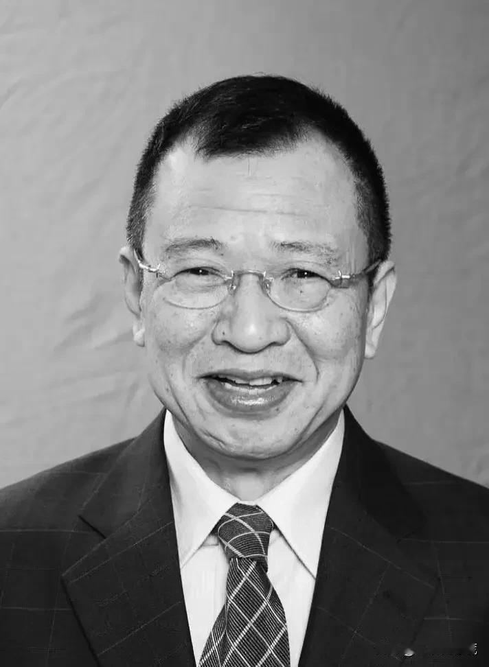 许绍雄走了,不是死于意外,不是死于劳累,而是死于疾病。我们熟悉的欢喜哥是