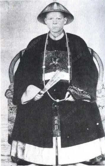 今天讲一讲被称为“吉隆坡王”的华人叶亚来。叶亚来1837年出生于广东惠州的一个