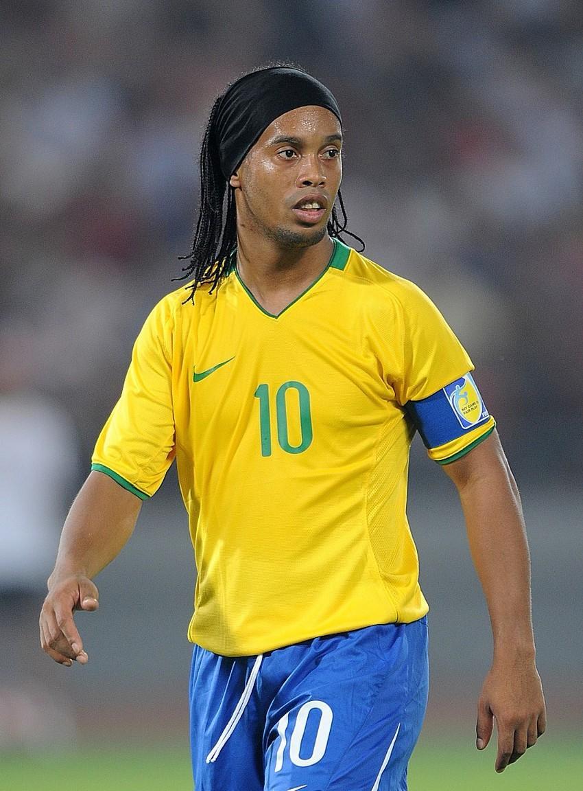 小罗，鲁梅尼格和古利特这三人谁更强一些？鲁梅尼格拥1次欧洲杯、3次欧冠、2次