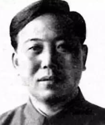 1980年的一天，孙健搬出了中南海，因为他已经主动辞去了一切职务。出人意料的是，