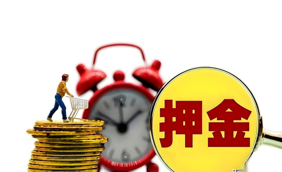 我排队准备给我弟付钱买衣服，弟媳妇突然一阵风似的冲过来。塞给我两张小票。我低