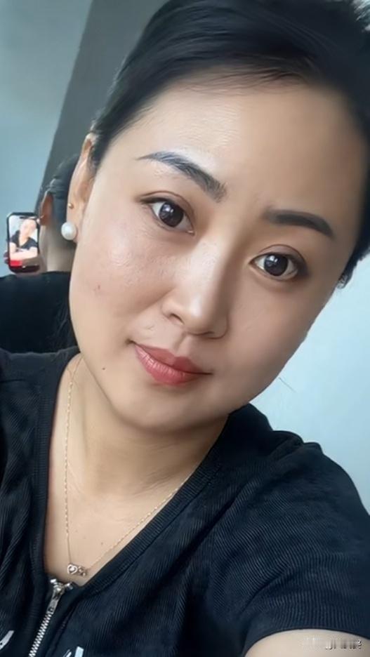 素颜自拍，能捕捉到最本真的自己，