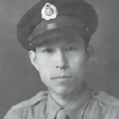 1944年10月23日，王光复在执行飞行任务时，看到敌军管辖的火车站内，有一长串