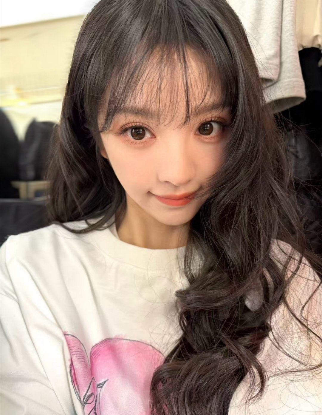 田曦薇这个康康是刚睡醒吗怎么鬼迷日眼的呀细微