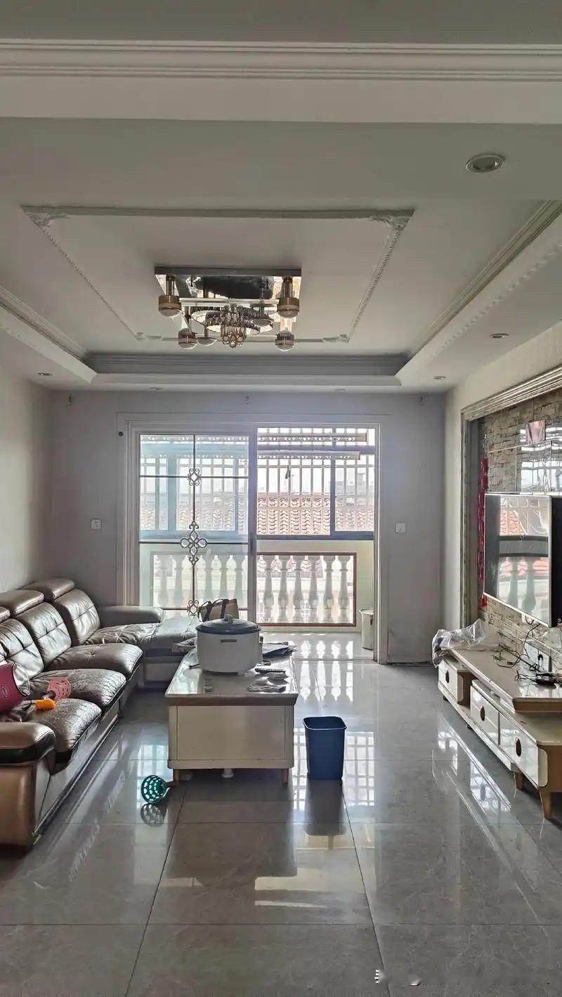 讲真，我不欢迎任何人来我家！别误会啊，不是我高冷或者排外，主要是我家真的没啥拿