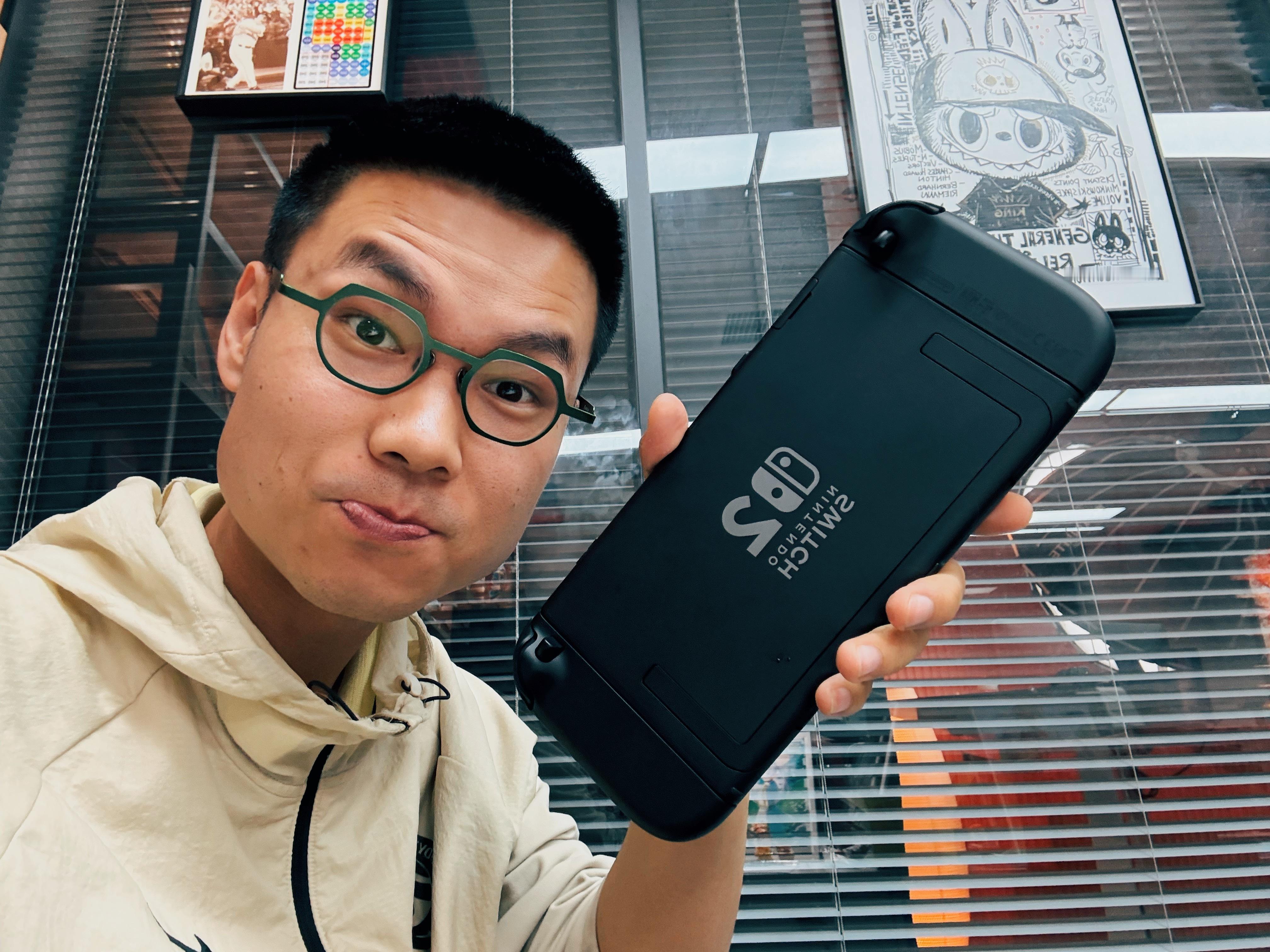 Switch2到了，虽然但是，还是得等好游戏才能体会出任天堂的魅力。自带这个赛车