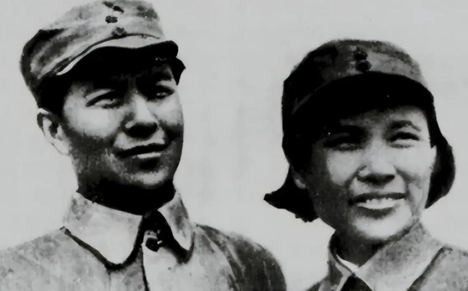 伍道清：她在井冈山嫁给了一个连长，25年后才知道他成了开国上将。 1954年