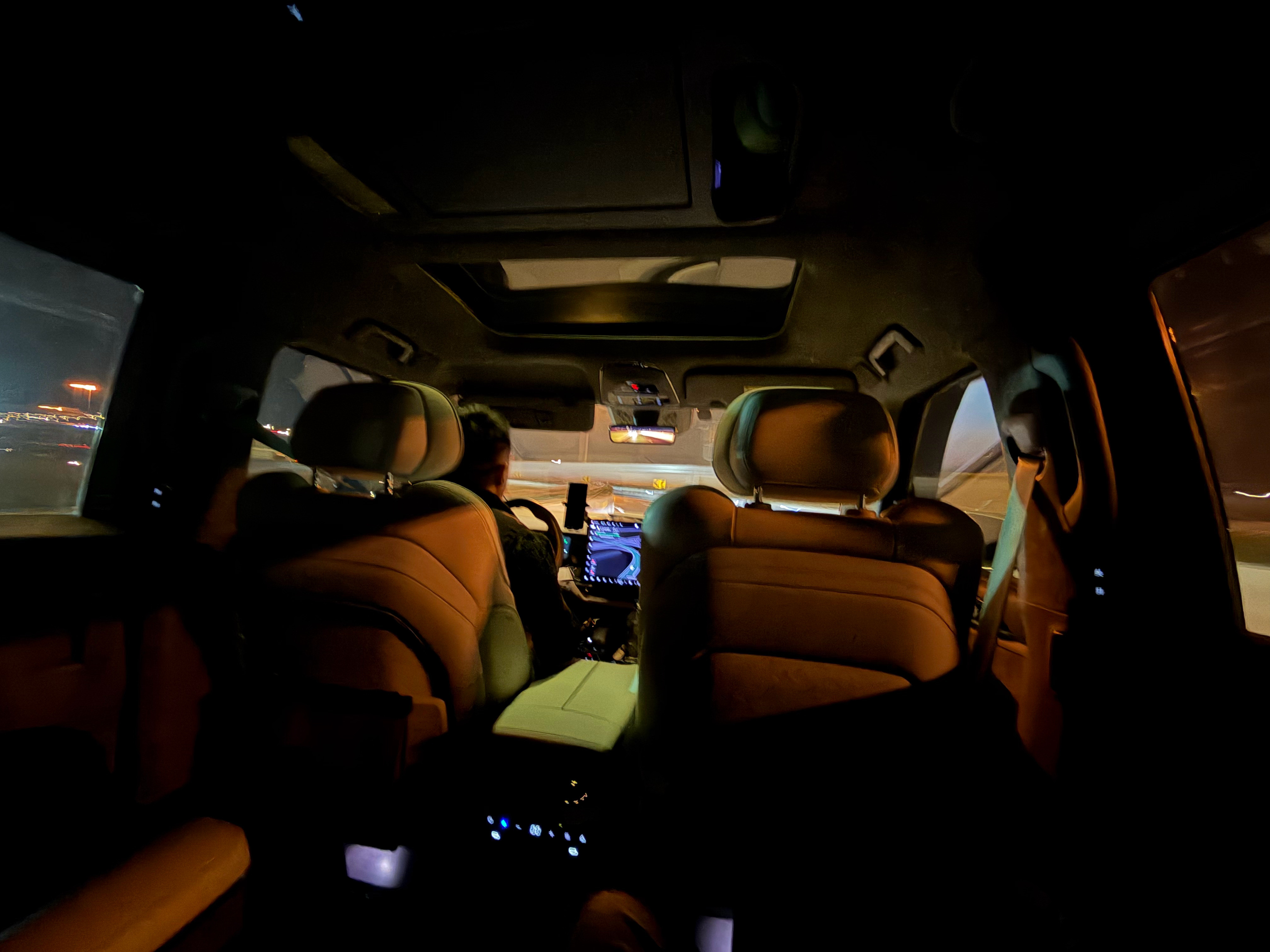 虹桥打车回苏州，400块钱打了个极氪009，你们觉得值吗