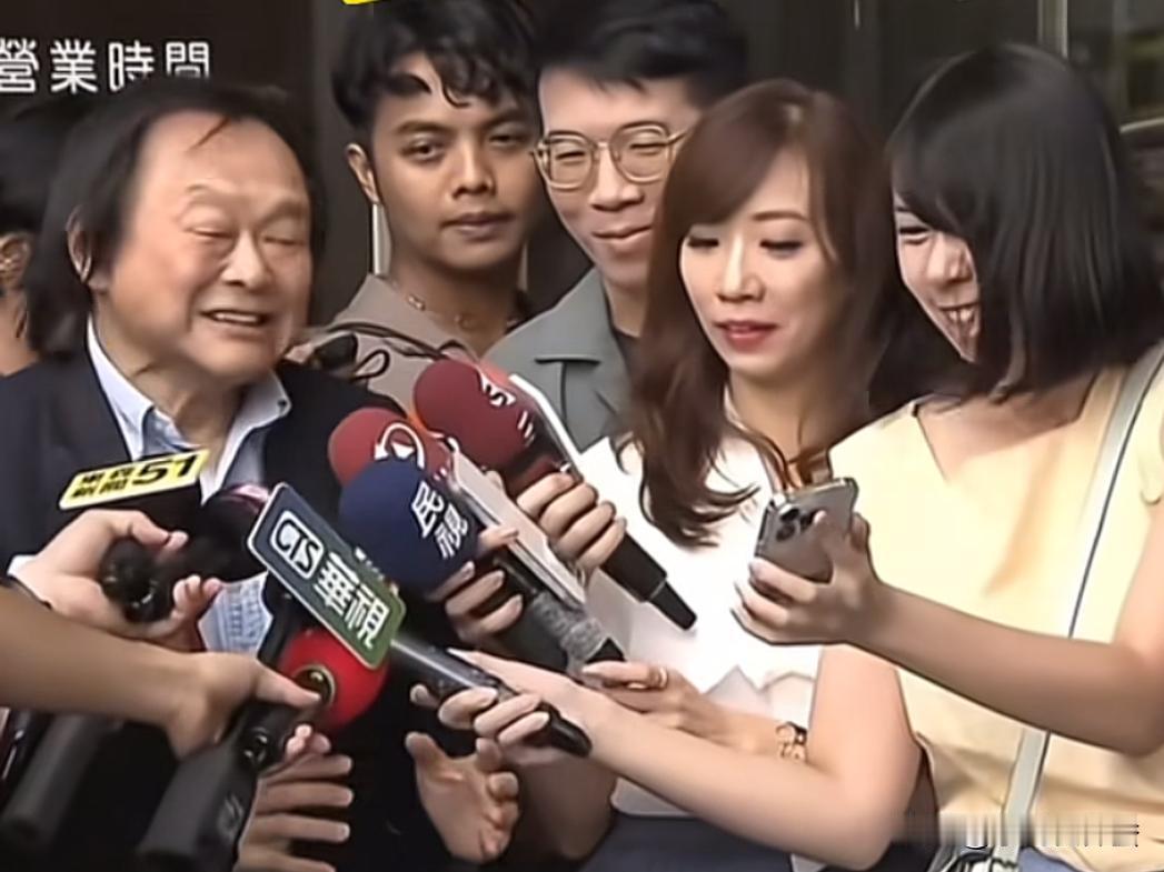 把台独王世坚的话改成网红歌，实在不合时宜！这几天这首网红歌热度特别高，各种