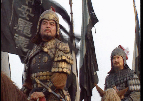 263年魏军破成都，蜀汉亡国。乱军之中，关羽的孙子关彝也死于那场兵祸。一条流