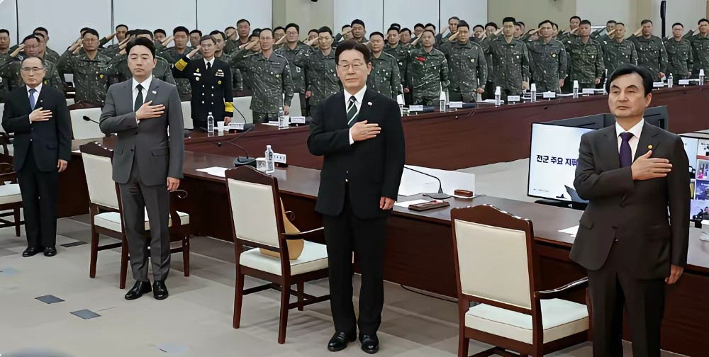 李在明：绝不能把韩国军队的战时指挥权，交到美国手里。