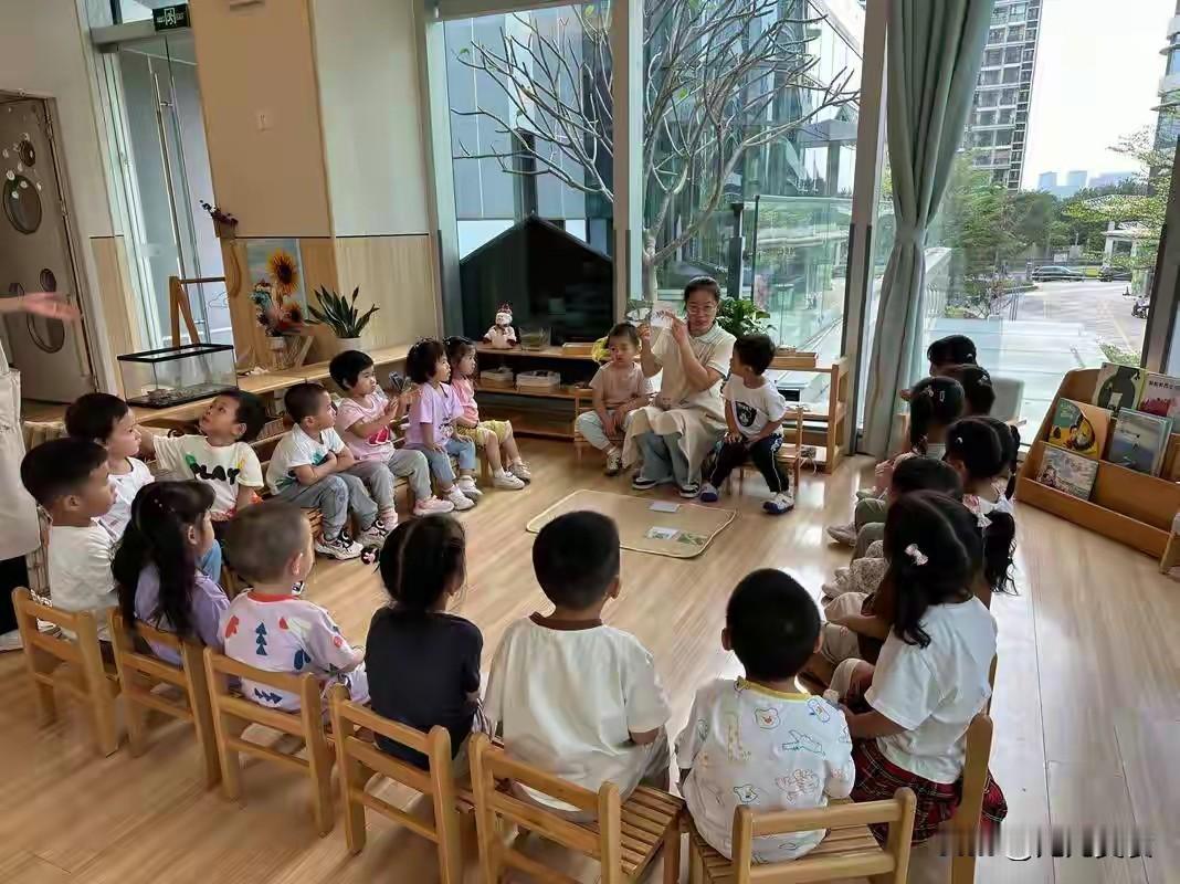 一场巨变正在慢慢发生！孩子不够了，幼儿园和小学关闭潮汹涌来袭新生人口自20