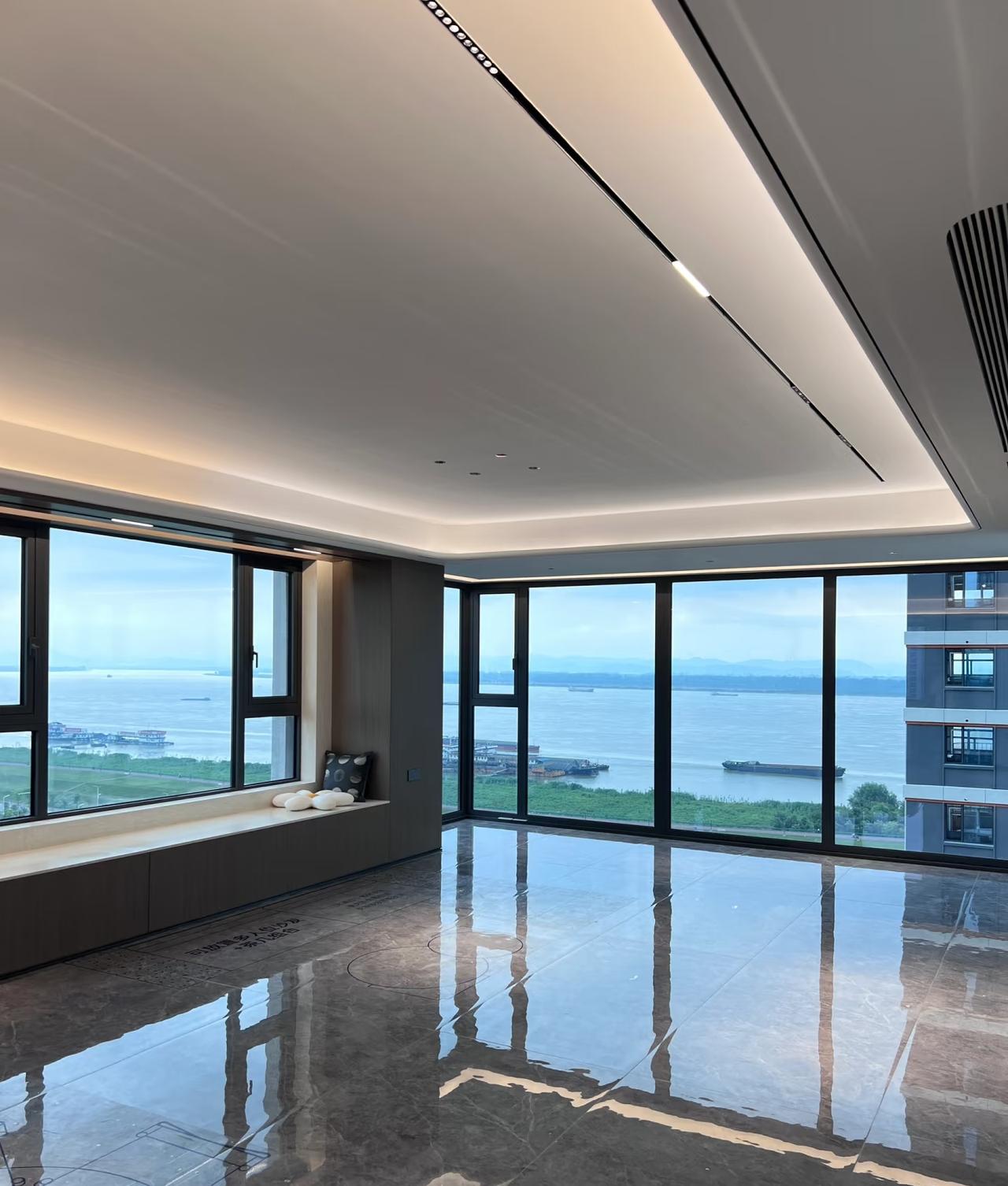 表妹的同学结婚，提的条件是：一套100平米的房子，一辆30万起步的车子，