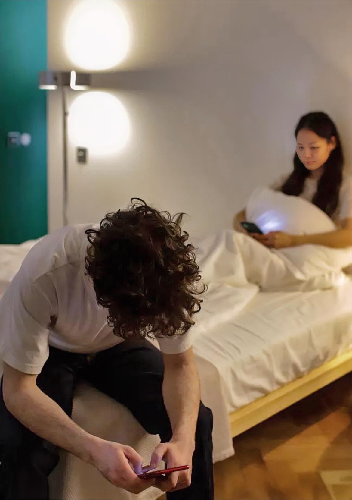什么是搭伙儿式夫妻？有些夫妻表面上看起来挺好的，一起吃饭，一起睡觉，一起赚钱