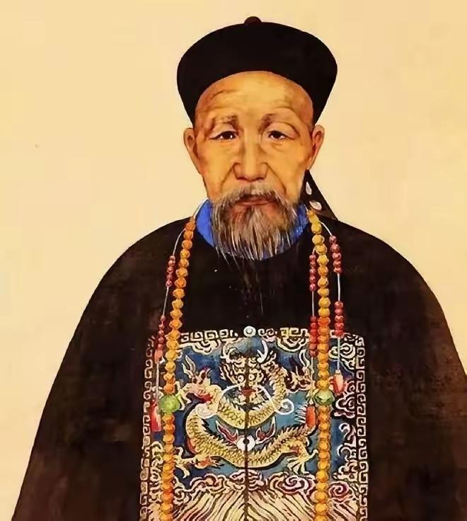 1858年，曾国藩拜访左宗棠，左问管家：“坐轿子来的，还是骑马来的？”坐轿子来的