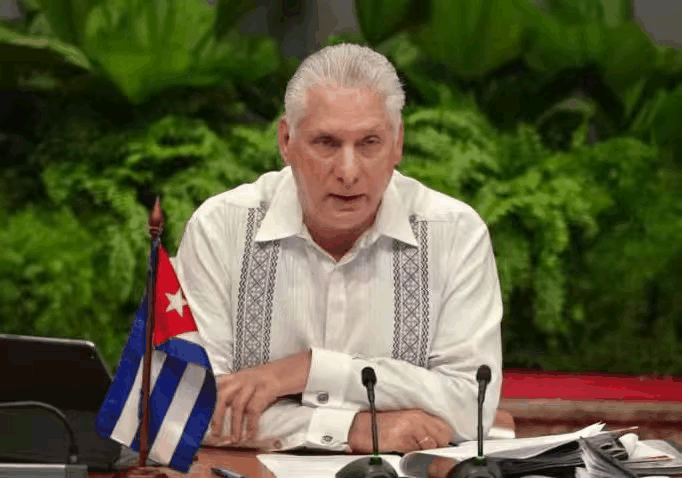 古巴这次把美元欧元"请回来"，我看就是面对现实的选择！说白了，经济扛不住的时候，