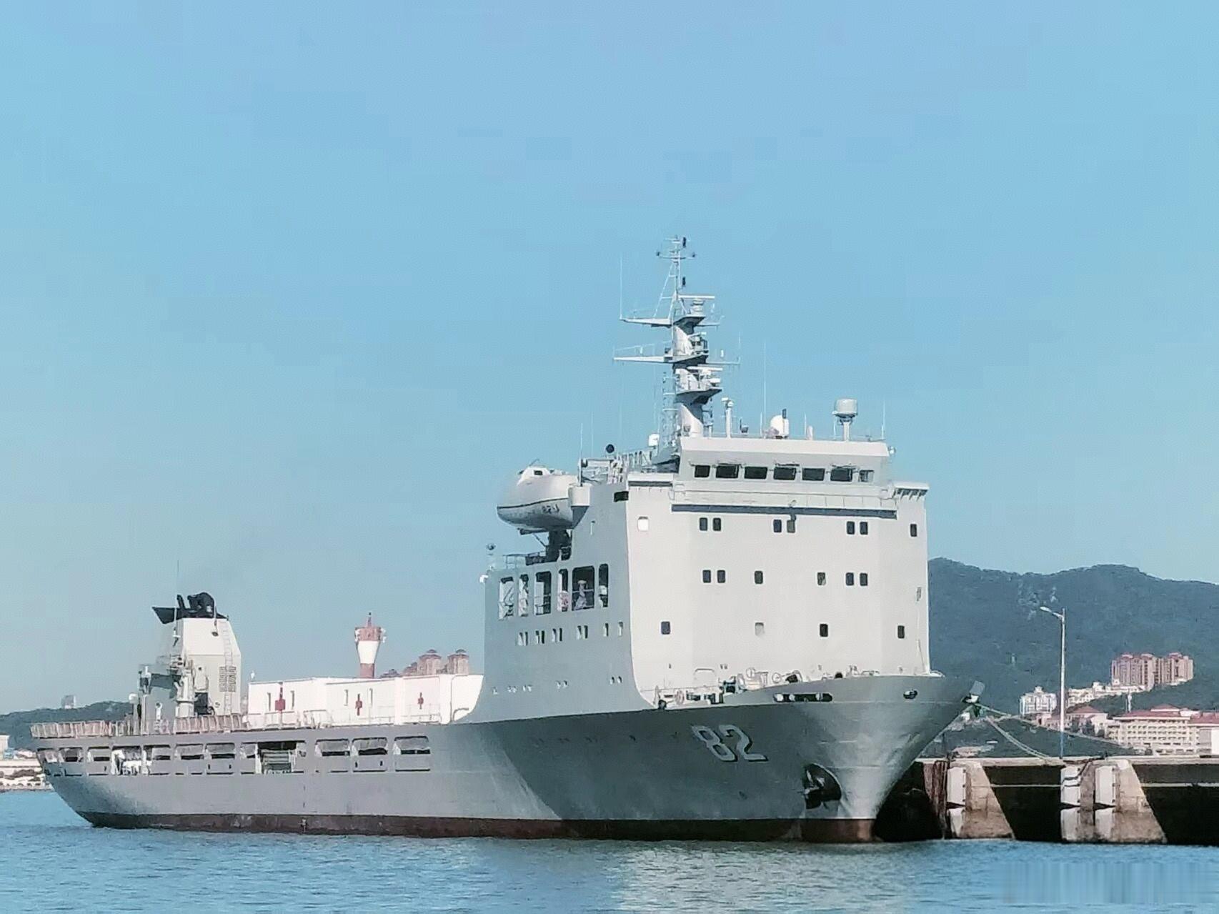 集装箱船鼻祖？海军灰真不错，什么船一刷都帅气逼人！中国海军力量烽火问鼎计划​​