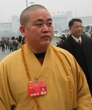 释永信就是我老家的，他弟他哥在当地也都发了，我同学早几年回老家跟他哥都一