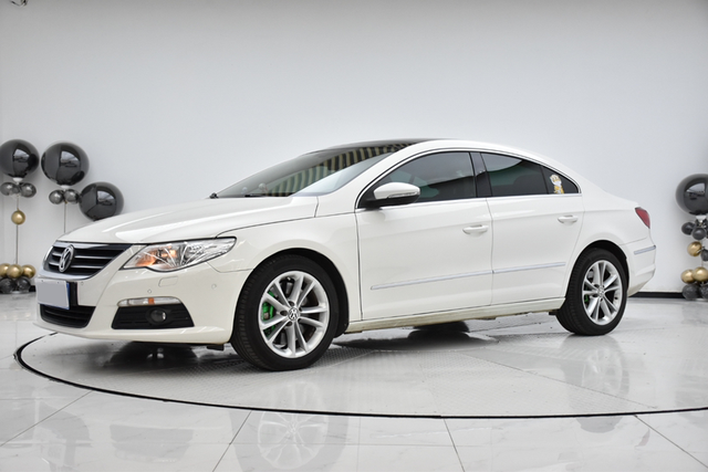 你见过这么贵的大众CC吗？2010年上牌CC3.6V6进口版，上路近60万